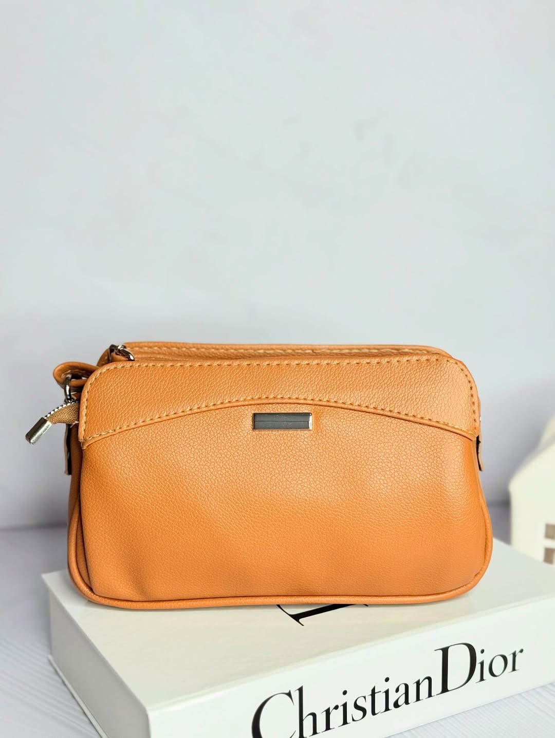 کیف زنانه شرانگ دارای بند بلند